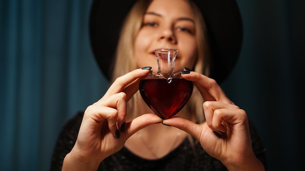 Scandal perfumy zyskały serca kobiet na całym świecie